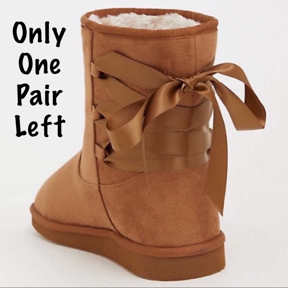 Torrid Faux suede back lace up bow fur bootie - Picture 2 of 7